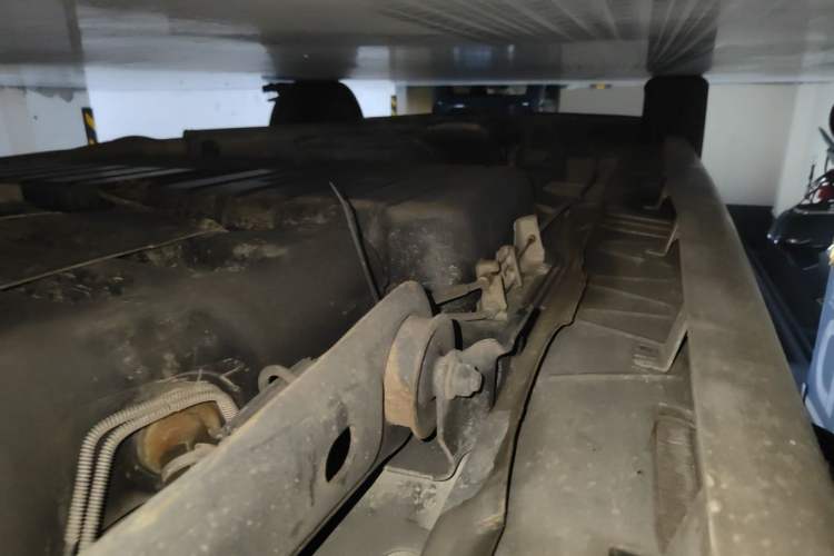 Used Chrysler Grand Voyager 2014 3.6L Comfort Edition Chassis Rear Left