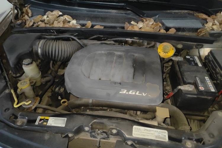 Used Chrysler Grand Voyager 2014 3.6L Comfort Edition Engine Bay