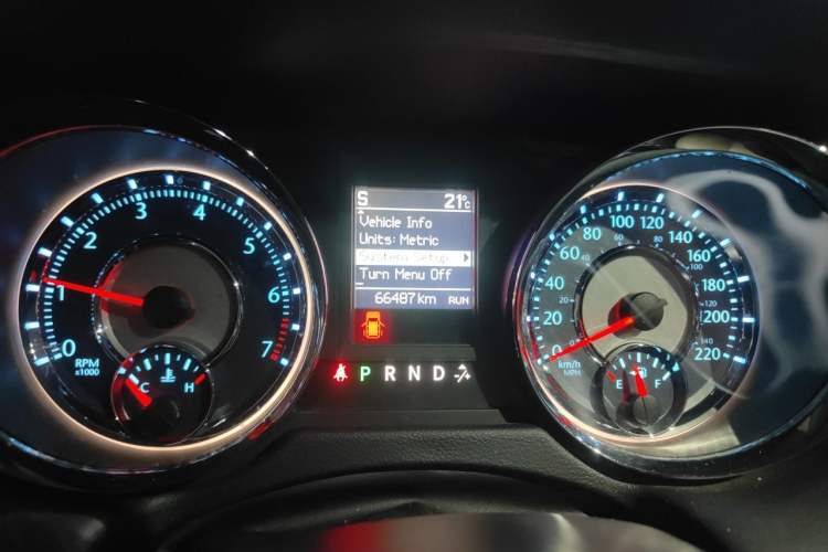 Used Chrysler Grand Voyager 2014 3.6L Comfort Edition Instrument Cluster
