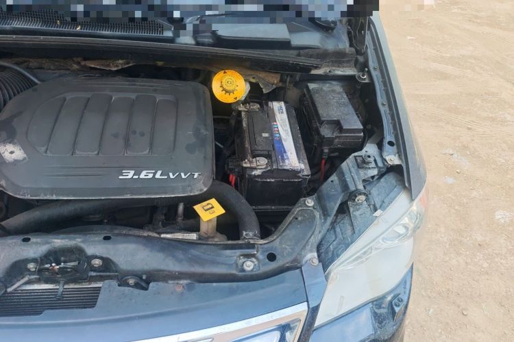 Used Chrysler Grand Voyager 2014 3.6L Comfort Edition Engine Bay Left
