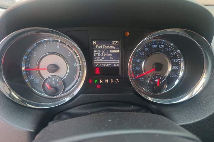 Used Chrysler Grand Voyager 2014 3.6L Comfort Edition Instrument Cluster