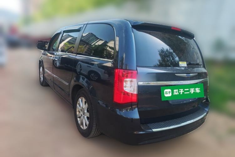 Used Chrysler Grand Voyager 2014 3.6L Comfort Edition Rear Left 45 Deg