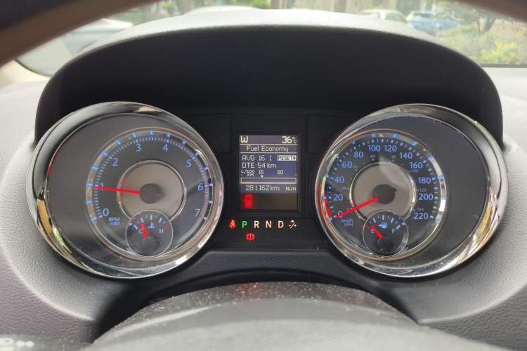 Used Chrysler Grand Voyager 2014 3.6L Comfort Edition Instrument Cluster