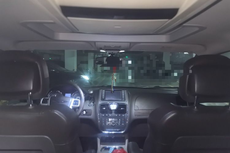Used Chrysler Grand Voyager 2014 3.6L Comfort Edition Headliner