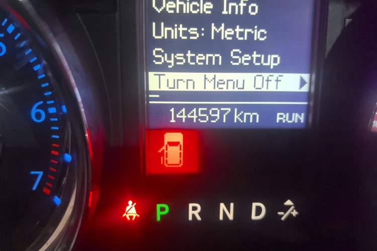 Used Chrysler Grand Voyager 2014 3.6L Comfort Edition Odometer Close Up