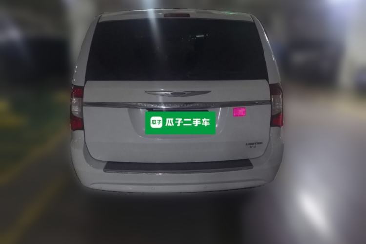 Used Chrysler Grand Voyager 2014 3.6L Comfort Edition Rear