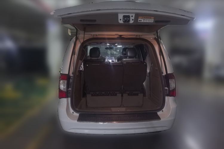 Used Chrysler Grand Voyager 2014 3.6L Comfort Edition Trunk