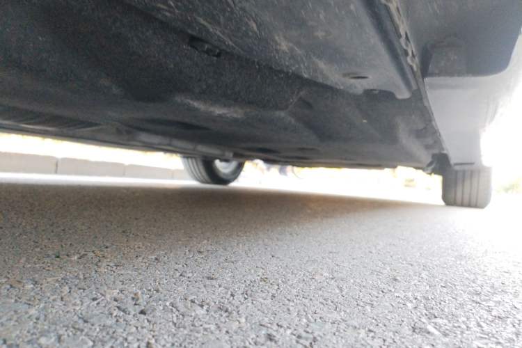 Used Chrysler Grand Voyager 2017 3.6L Premium Edition Chassis Front Left