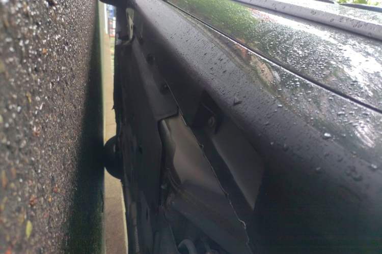 Used Chrysler Grand Voyager 2017 3.6L Premium Edition Chassis Rear Left