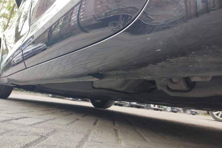 Used Chrysler Grand Voyager 2017 3.6L Premium Edition Chassis Rear Left