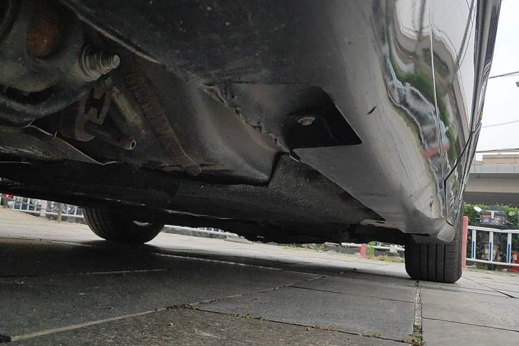 Used Chrysler Grand Voyager 2017 3.6L Premium Edition Chassis Rear Right