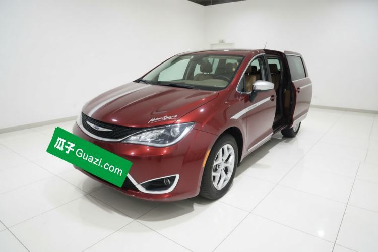 Ojetý Chrysler Grand Voyager 2017 3.6L Premium Edition Guazi used car, China used car export, Used car for sale, Used  cars, Cheapest cars for sale