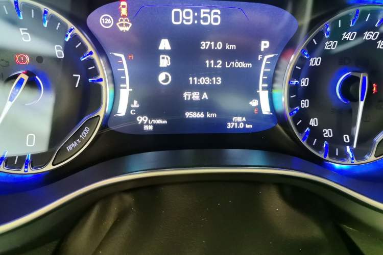 Used Chrysler Grand Voyager 2017 3.6L Premium Edition Odometer Close Up
