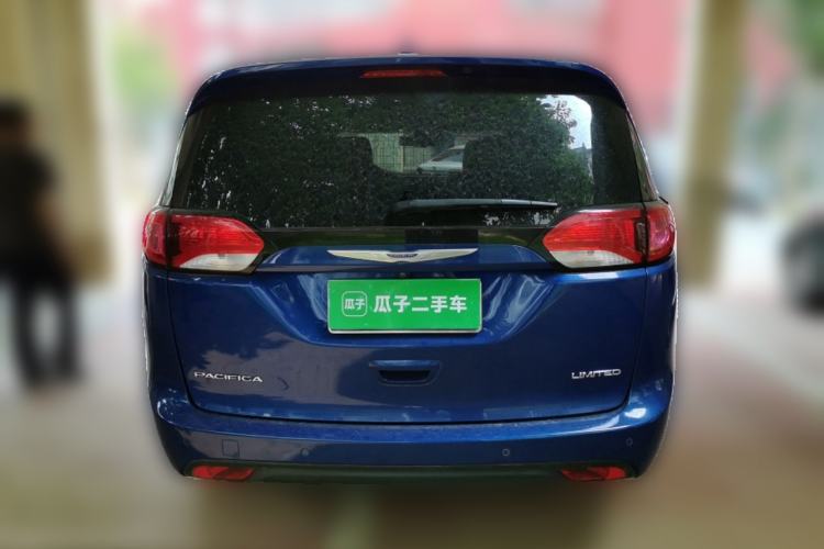 Used Chrysler Grand Voyager 2017 3.6L Premium Edition Rear