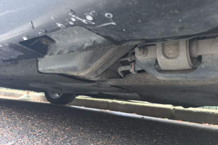 Used Chrysler Grand Voyager 2017 3.6L Premium Edition Chassis Rear Left