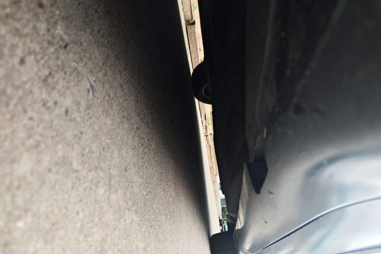 Used Chrysler Grand Voyager 2017 3.6L Premium Edition Chassis Front Left