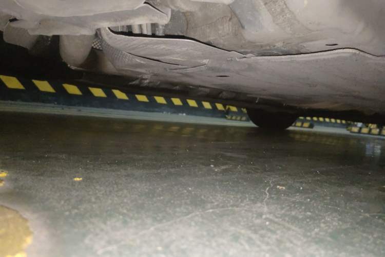 Used Chrysler Grand Voyager 2017 3.6L Premium Edition Chassis Front Left