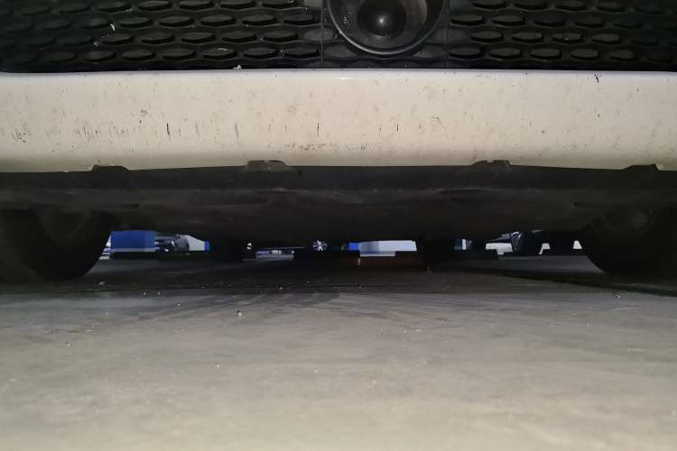 Used Chrysler Grand Voyager 2017 3.6L Premium Edition Chassis Front