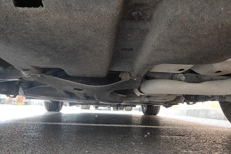Used Chrysler Grand Voyager 2017 3.6L Premium Edition Chassis Rear
