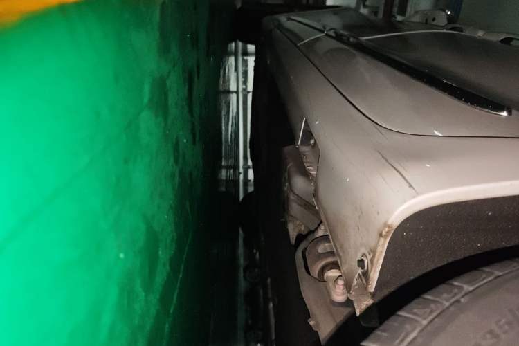 Used Chrysler Grand Voyager 2017 3.6L Premium Edition Chassis Rear Left