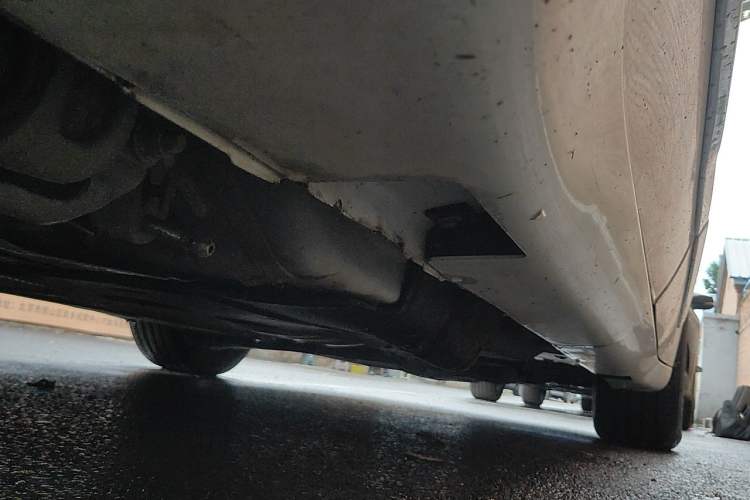 Used Chrysler Grand Voyager 2017 3.6L Premium Edition Chassis Rear Right