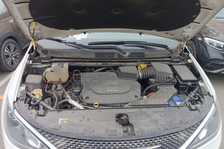 Used Chrysler Grand Voyager 2017 3.6L Premium Edition Engine Bay