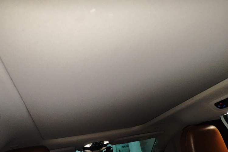Used Chrysler Grand Voyager 2017 3.6L Premium Edition Headliner