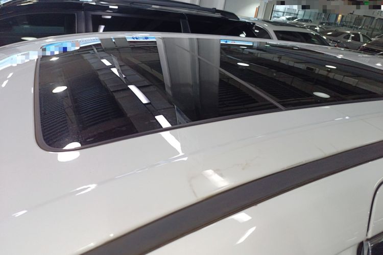 Used Chrysler Grand Voyager 2017 3.6L Premium Edition Roof