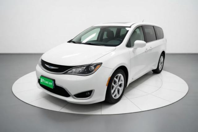 Chrysler Grand Voyager 2017 3.6L Premium Edition de segunda mano