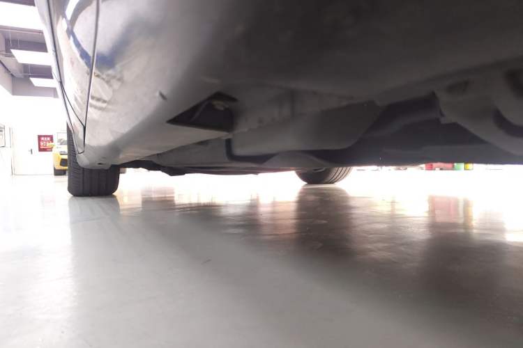 Used Chrysler Grand Voyager PHEV 2018 3.6L Plug-in Hybrid Chassis Rear Left