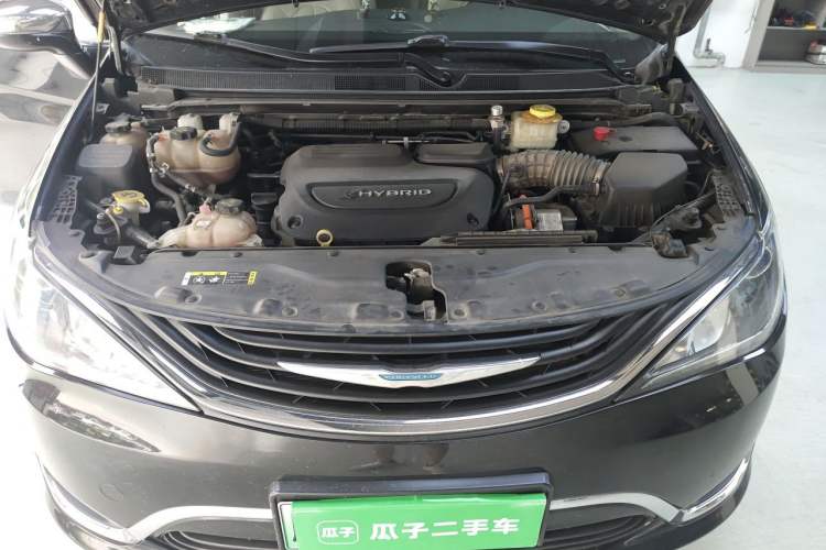 Used Chrysler Grand Voyager PHEV 2018 3.6L Plug-in Hybrid Engine Bay