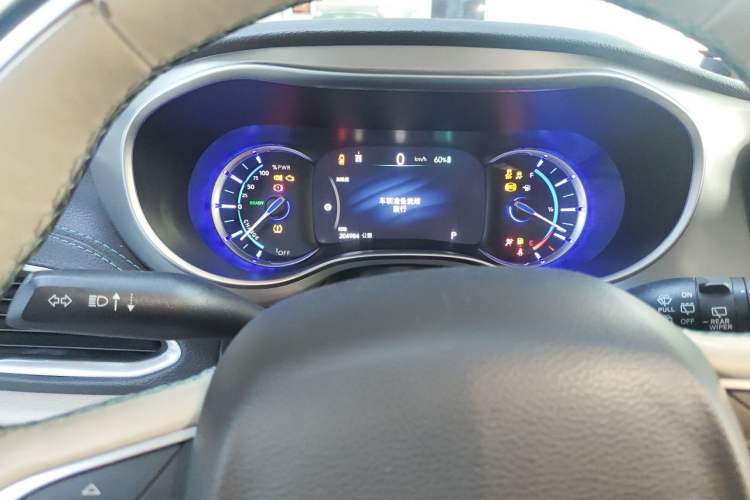 Used Chrysler Grand Voyager PHEV 2018 3.6L Plug-in Hybrid Instrument Cluster