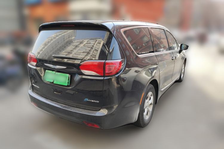 Used Chrysler Grand Voyager PHEV 2018 3.6L Plug-in Hybrid Rear Right 45 Deg