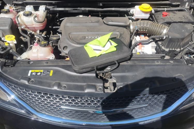 Used Chrysler Grand Voyager PHEV 2019 3.6L Plug-in Hybrid Engine Bay