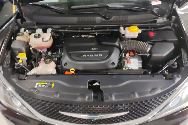 Used Chrysler Grand Voyager PHEV 2019 3.6L Plug-in Hybrid Engine Bay