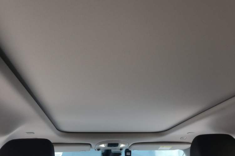Used Chrysler Grand Voyager PHEV 2019 3.6L Plug-in Hybrid Headliner