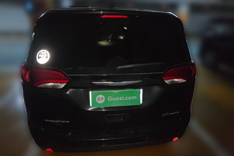 Used Chrysler Grand Voyager PHEV 2019 3.6L Plug-in Hybrid Rear
