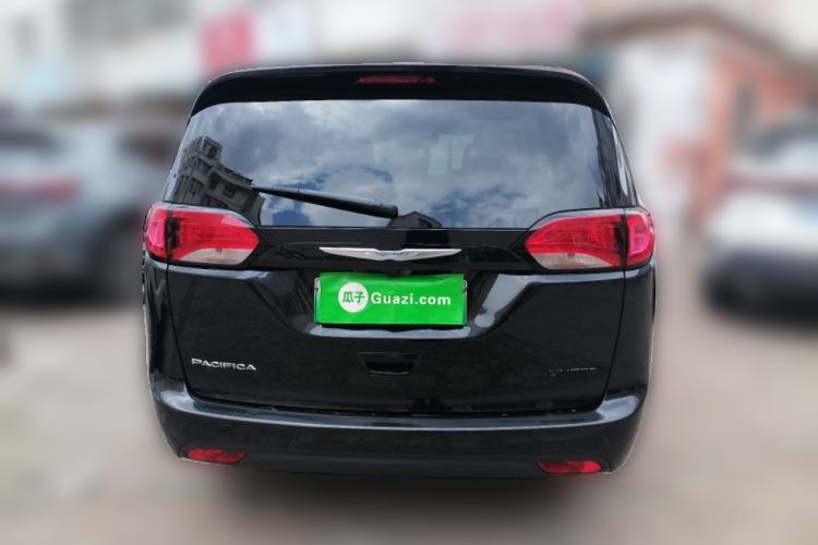 Used Chrysler Grand Voyager PHEV 2019 3.6L Plug-in Hybrid Rear