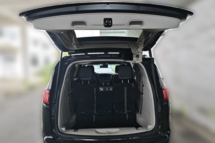 Used Chrysler Grand Voyager PHEV 2019 3.6L Plug-in Hybrid Trunk