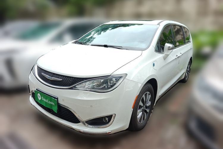 Used Chrysler Grand Voyager PHEV 2019 3.6L Plug-in Hybrid Guazi used car, China used car export, Used car for sale, Used  cars, Cheapest cars for sale