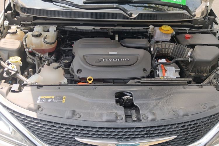 Used Chrysler Grand Voyager PHEV 2019 3.6L Plug-in Hybrid Engine Bay
