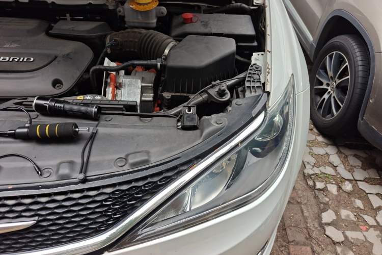 Used Chrysler Grand Voyager PHEV 2019 3.6L Plug-in Hybrid Engine Bay Left