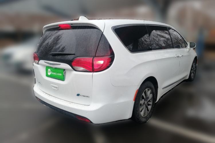 Used Chrysler Grand Voyager PHEV 2019 3.6L Plug-in Hybrid Rear Right 45 Deg