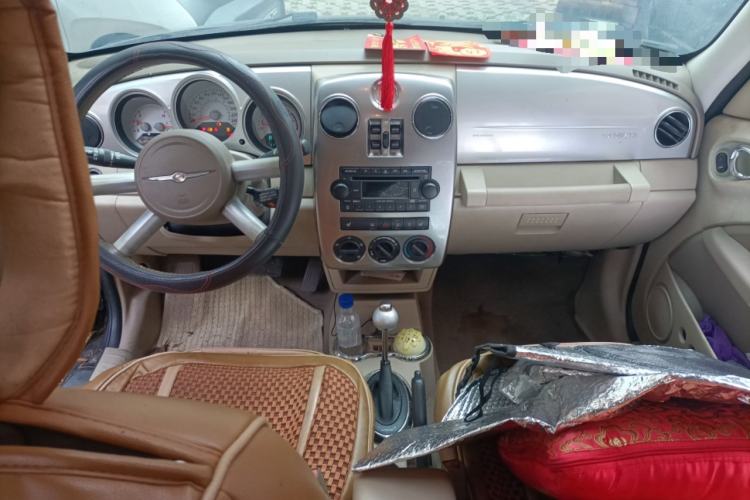 Used Chrysler PT Cruiser 2007 2.4 Center Console