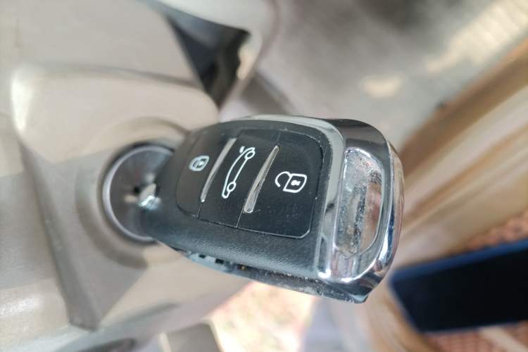 Used Chrysler PT Cruiser 2007 2.4 Vehicle Key