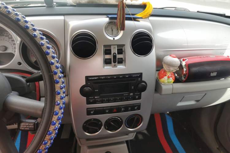Used Chrysler PT Cruiser 2007 2.4 Audio And AC Panel
