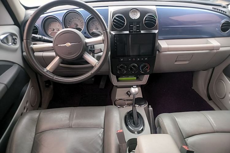 Used Chrysler PT Cruiser 2007 2.4 Center Console
