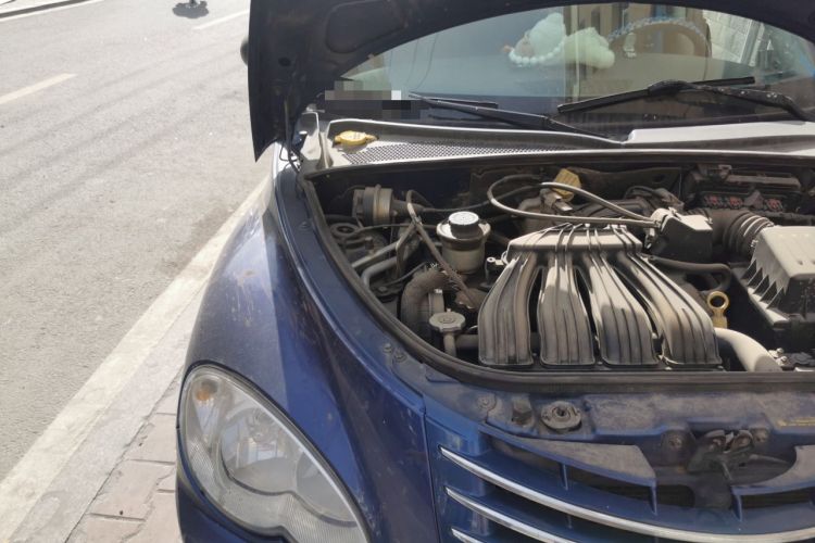 Used Chrysler PT Cruiser 2007 2.4 Engine Bay Right