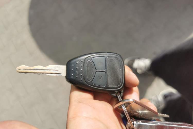 Used Chrysler PT Cruiser 2007 2.4 Vehicle Key