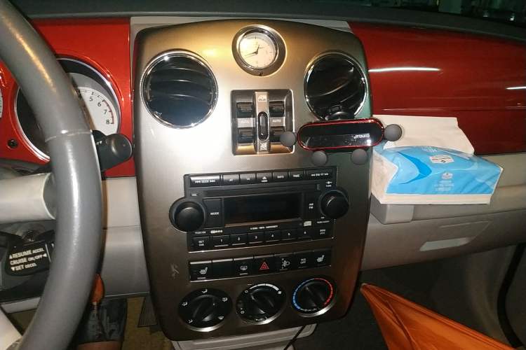 Used Chrysler PT Cruiser 2007 2.4 Audio And AC Panel